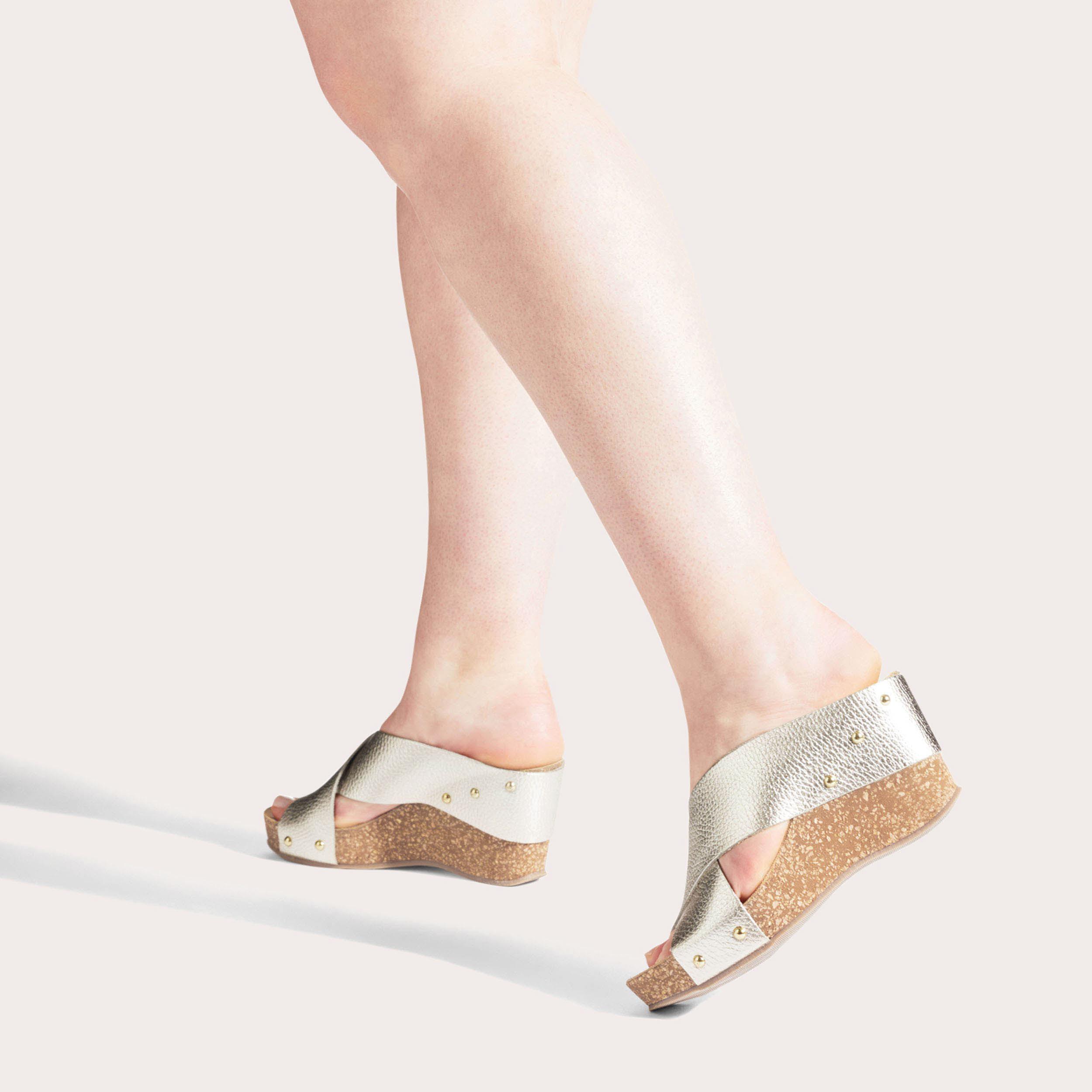 carvela comfort wedges