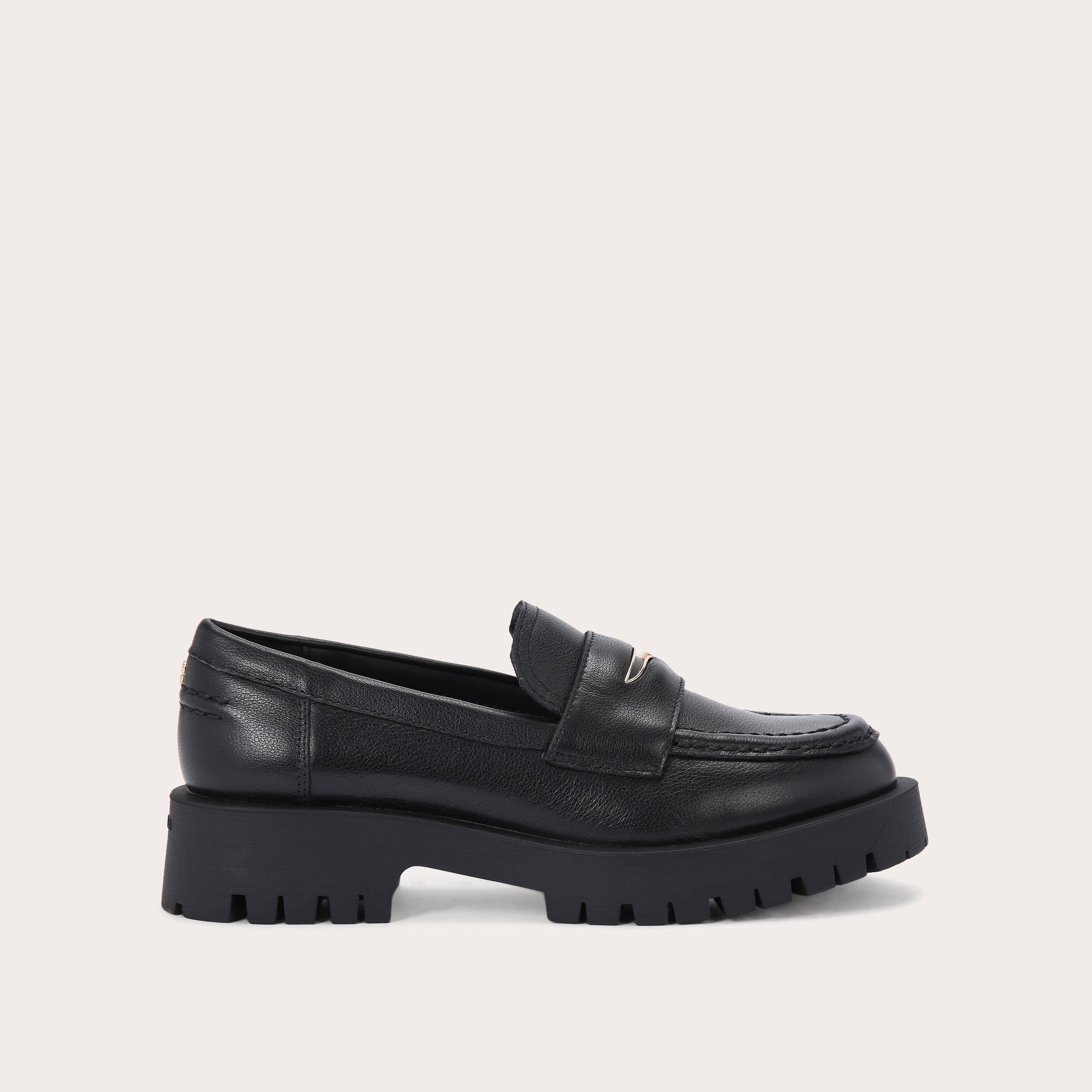 Carvela flat cheap black shoes