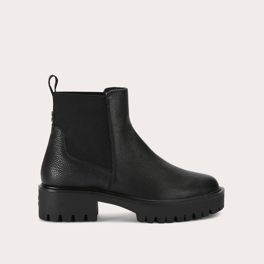 LIMIT Black Chelsea Boots by CARVELA