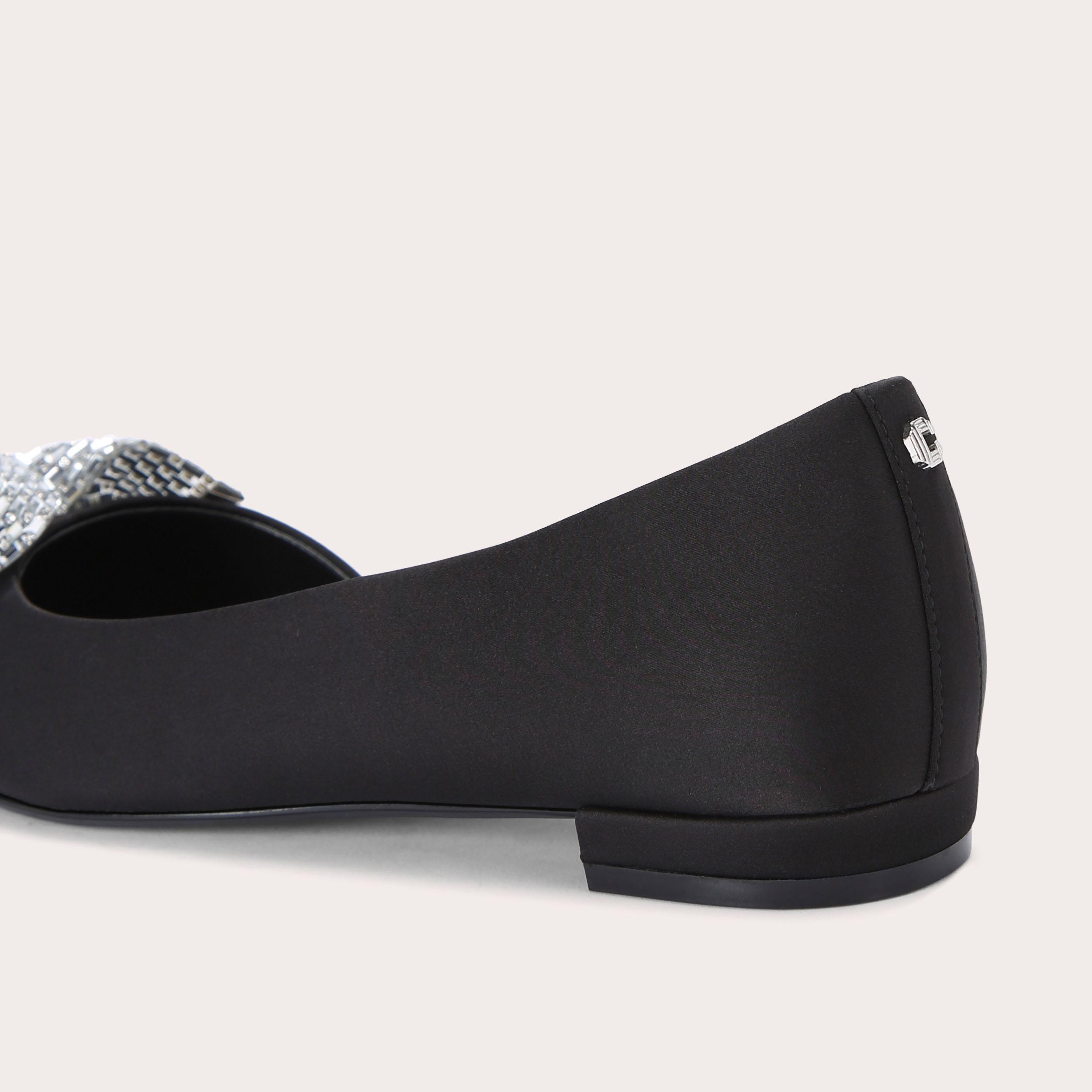 Regal Bow Flat