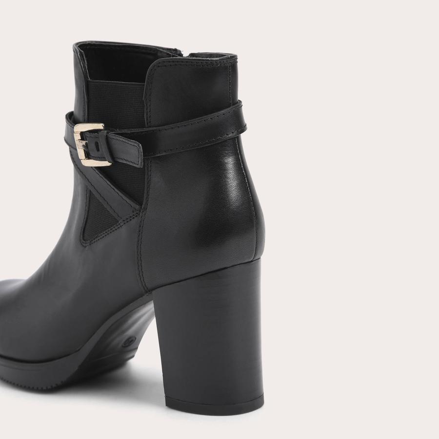 SILVER Black Leather Block Heel Ankle Boots by CARVELA