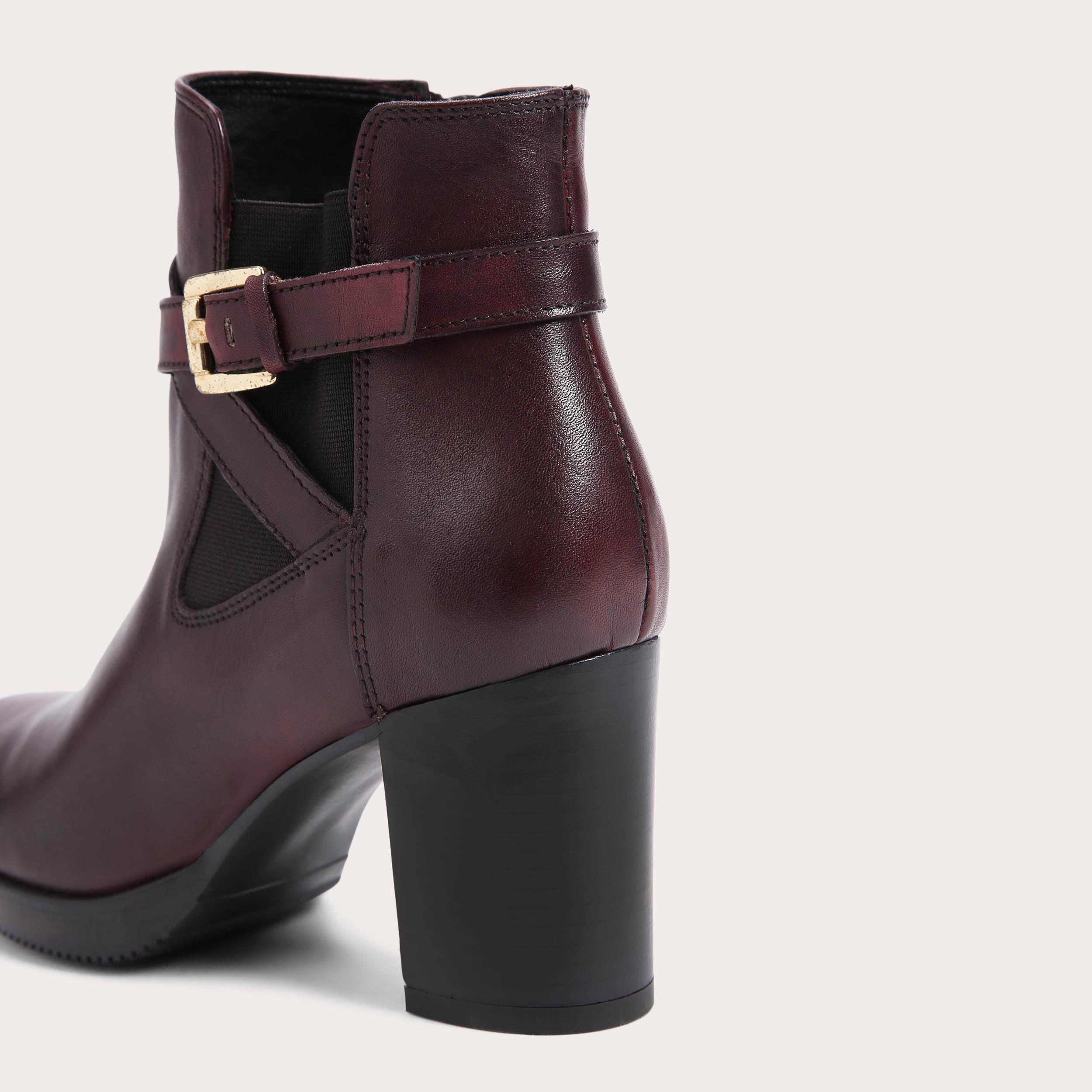 carvela silver heels