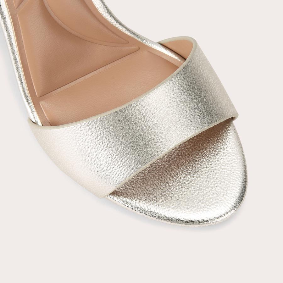 SADIE 2 Gold Block Heel by CARVELA