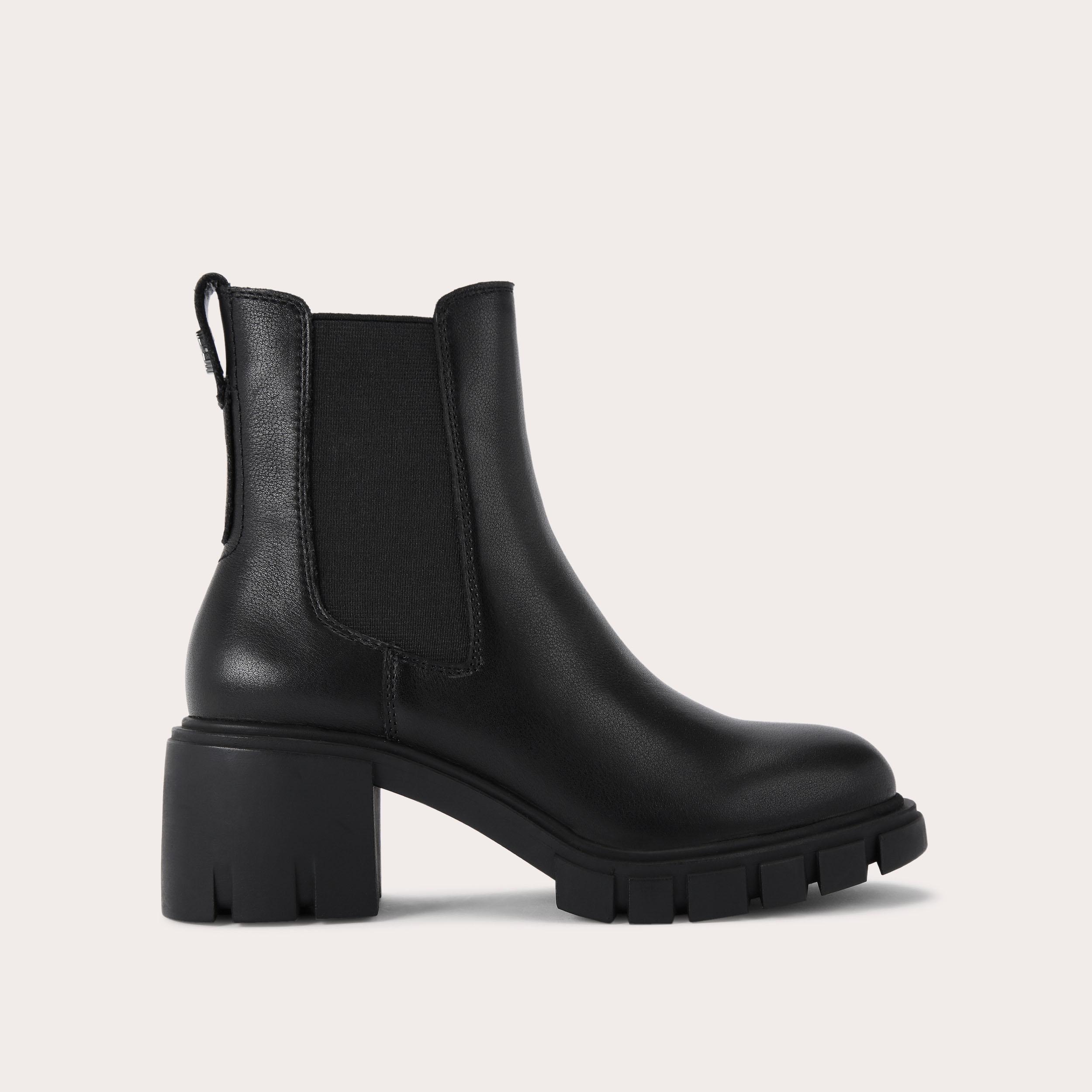 Chelsea boots in store hotsell