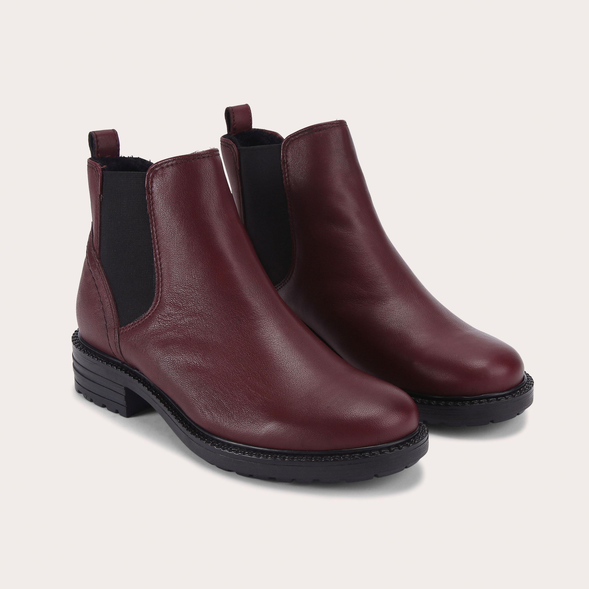 russ-black-leather-chelsea-boot-by-carvela-comfort